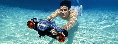 ¿Cuál es la profundidad de inmersión de los scooters submarinos?